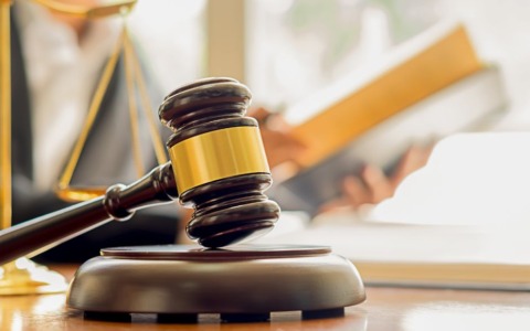 Condannato a Ferrara per violenza sessuale su una 19enne